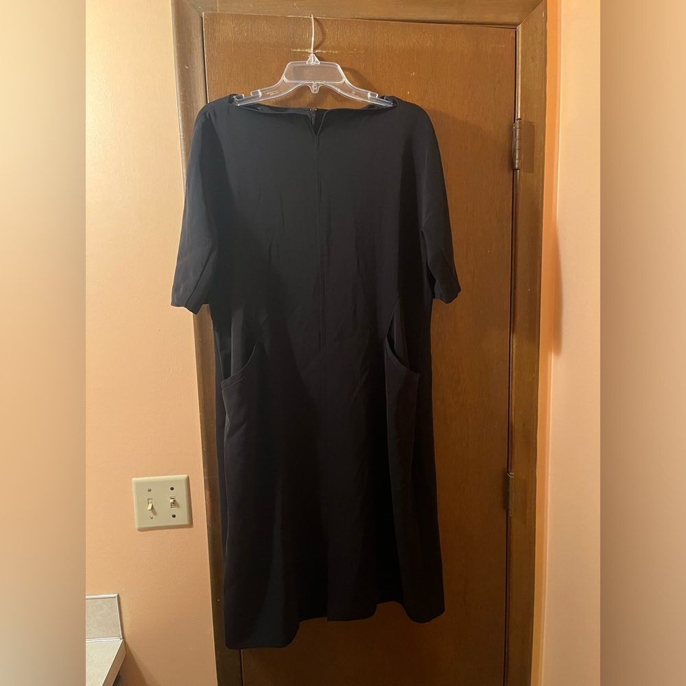 MM. Lafleur black sheath knee length dress